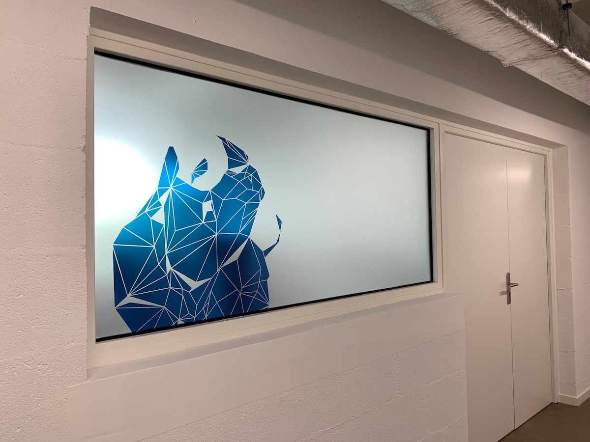 Agence de communication – Vitrophanie